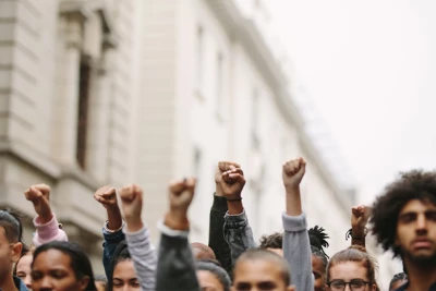 protestors-th.jpg